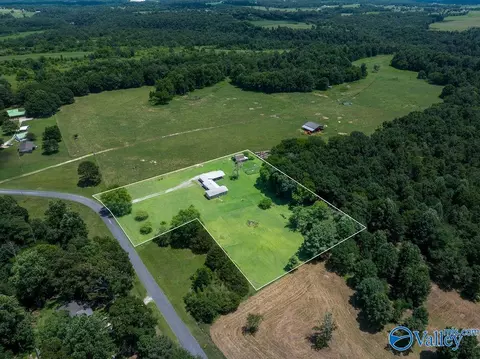 View/Area - 2152 County Road 49, Section, AL 35771 photo 1 of 2