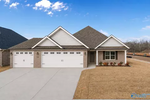 106 Old Forest Rd, Meridianville, AL 35759
