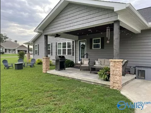 Exterior - 232 Emery Cir, Section, AL 35771 photo 2 of 8