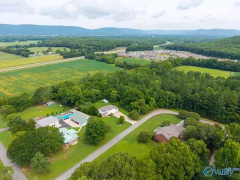 4 1 Acres Brawley Dr, Owens Cross Roads, AL 35763