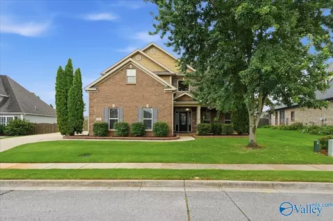 24 Hawthorn Heights Blvd, Huntsville, AL 35824
