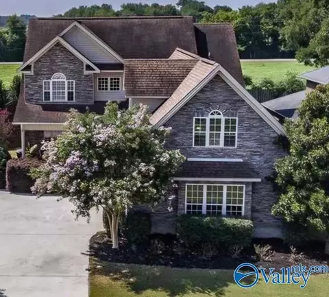 25852 Summerwood Dr, Madison, AL 35756