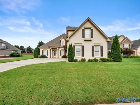 8 Crimson Cloud Blvd, Huntsville, AL 35824