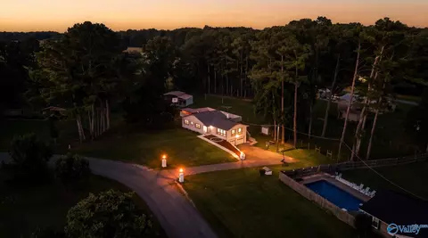 13 West Rd, Fayetteville, TN 37334