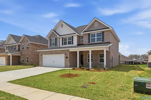 156 Rose Valley Dr, New Market, AL 35761