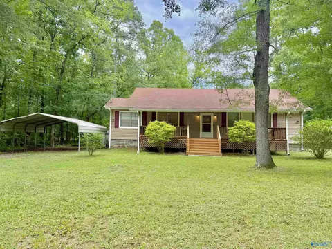 3015 Topeka St, Gadsden, AL 35904