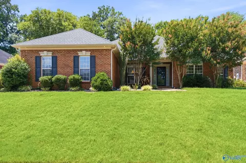 114 Crystal Springs Dr, Madison, AL 35757