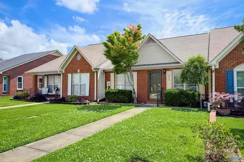 2422 Harpeth Pl, Decatur, AL 35601