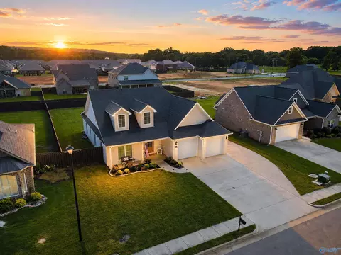 3013 Lisa Ln, Decatur, AL 35603