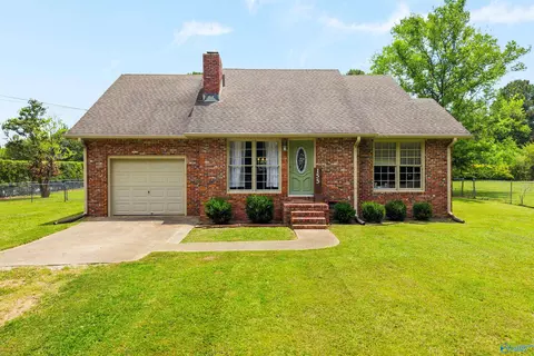 155 Mcmullen Rd, Gurley, AL 35748