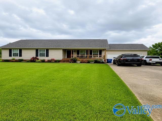 5671 Wenonah St, Hokes Bluff, AL 35903