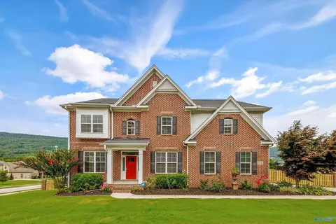 6905 Ridge Pointe Dr, Owens Cross Roads, AL 35763