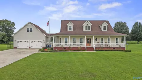 2737 County Road 8, Crossville, AL 35962