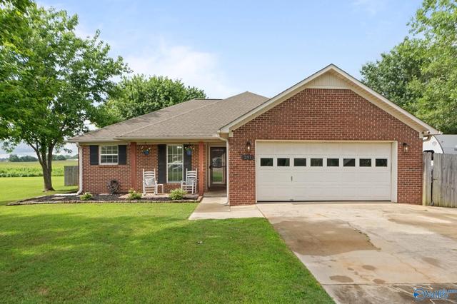 291 Stone Hill Dr, Huntsville, AL 35811