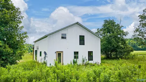 Exterior - 373 Gray Rd, Mentone, AL 35984 photo 8 of 10
