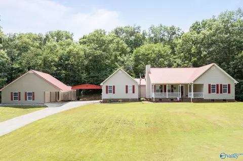 1706 Low Gap Rd, New Hope, AL 35760