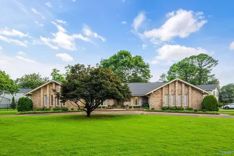 3300 Treemont St, Huntsville, AL 35801