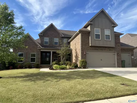 14058 Leafmore Dr, Huntsville, AL 35803