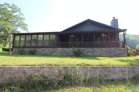 2001 Gaines Rd, Altoona, AL 35952