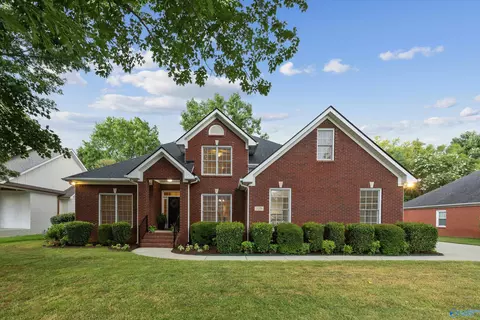105 Kauffman Cir, Madison, AL 35758