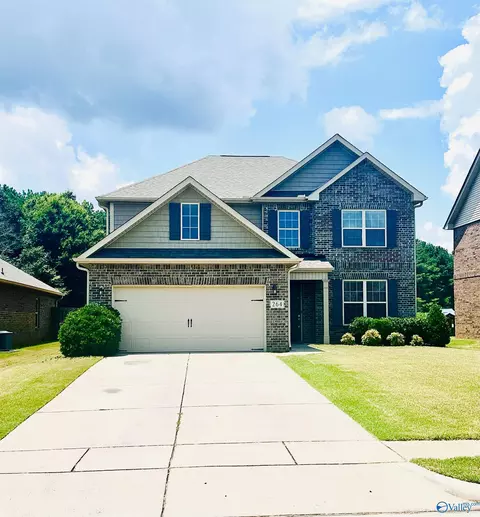 264 Willow Bank Cir, Decatur, AL 35603