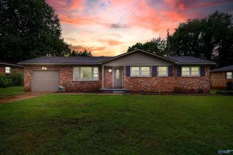 3304 Barton Ave, Huntsville, AL 35810