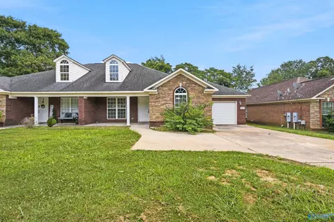 127 Aurora Dr, Huntsville, AL 35811