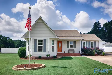 23884 Wales St, Elkmont, AL 35620