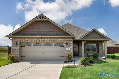 107 Havner Dr, Hazel Green, AL 35750