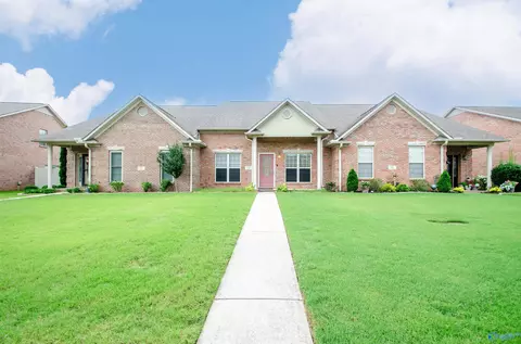 54 Jackson Way, Decatur, AL 35603