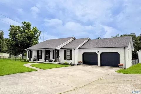 257 Lamon Dr, Decatur, AL 35603