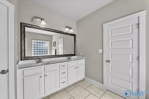 Bath - 109 Idared Ln, Madison, AL 35758 photo 2 of 4