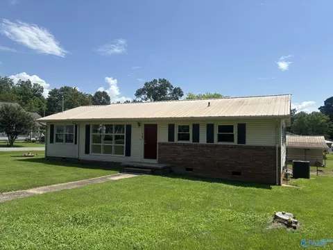 701 Scott St, Scottsboro, AL 35768