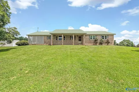 43 County Road 1202, Vinemont, AL 35179