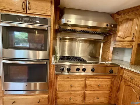 Kitchen - 817 SE 16th St, Sheffield, AL 35660 photo 6 of 6