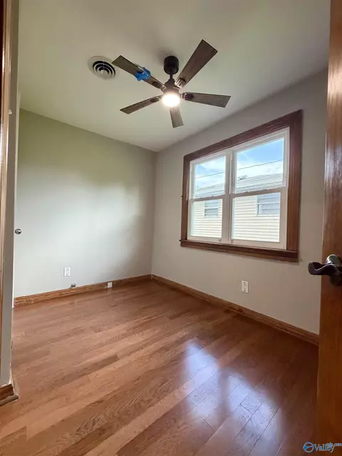 Bedroom - 817 SE 16th St, Sheffield, AL 35660 photo 1 of 4