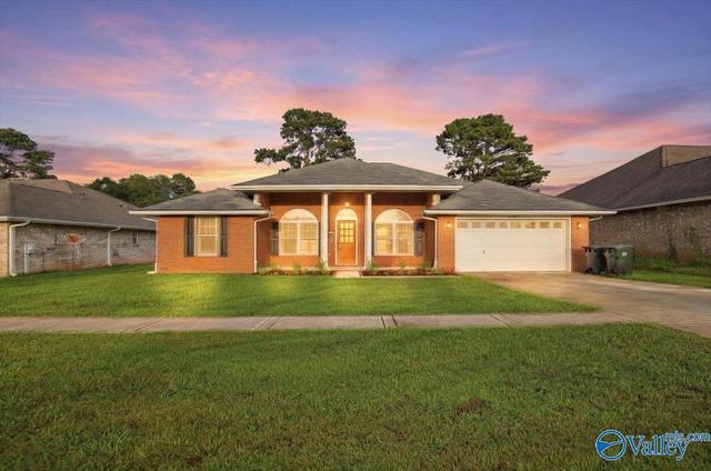 5009 Old Railroad Bed Rd, Harvest, AL 35749