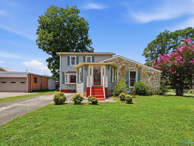 211 13th Ave, Decatur, AL 35601