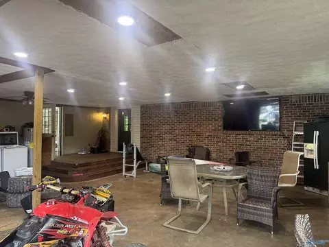 Exterior - 29738 Easter Ferry Rd, Lester, AL 35647 photo 2 of 8