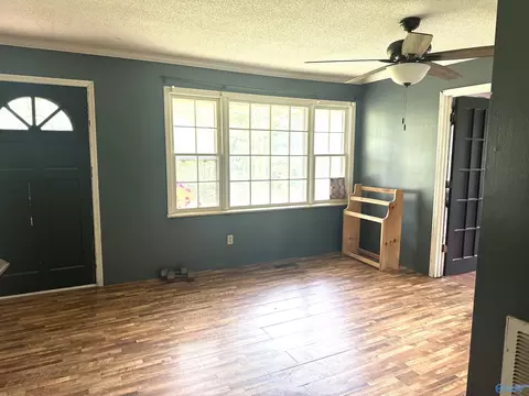 Living - 29738 Easter Ferry Rd, Lester, AL 35647 photo 2 of 3