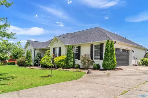 17092 Glaze Rd, Athens, AL 35611