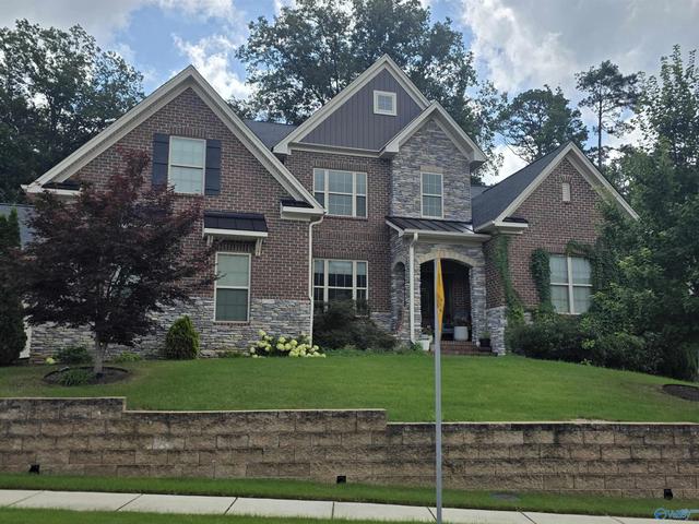 6906 Ridge Pointe Dr, Owens Cross Roads, AL 35763