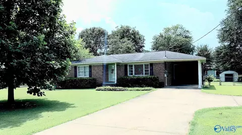 1121 Taylor Rd, Glencoe, AL 35905