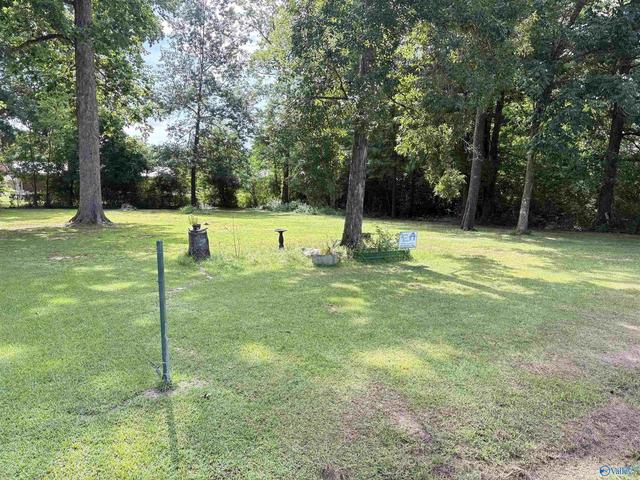 325 Woodall Ln, Scottsboro, AL 35768