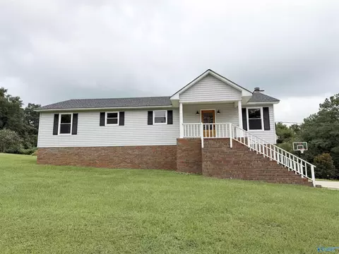 Exterior - 210 Frances Ln, Hayden, AL 35079 photo 1 of 4