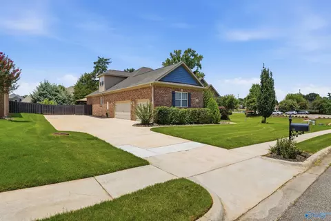 10 Green Creek Rd, Madison, AL 35756