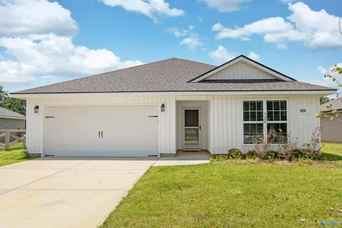 124 Fuller Dr, Meridianville, AL 35759