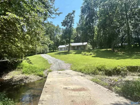 21521 Cairo Hollow Rd, Athens, AL 35614