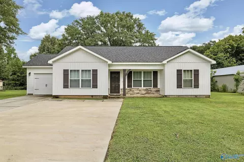 2630 Barkley Bridge Rd, Hartselle, AL 35640