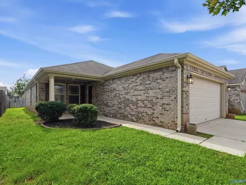 121 Pitts Griffin Dr, Madison, AL 35756
